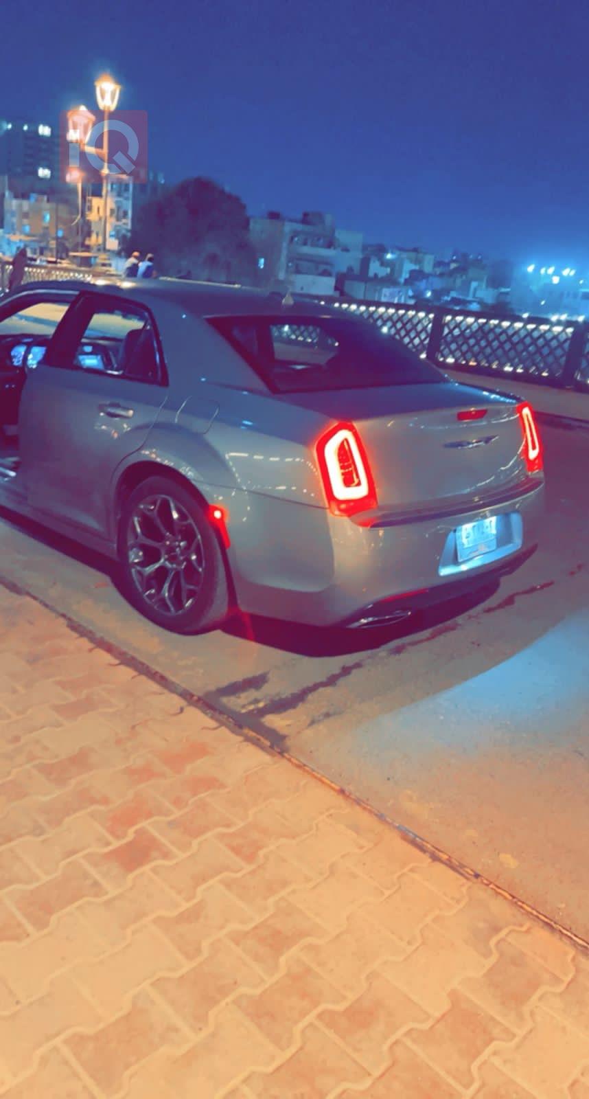 كرايسلر 300